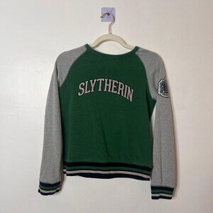 Universal Studios Wizarding World of Harry Potter – Slytherin Youth Sweatshirt